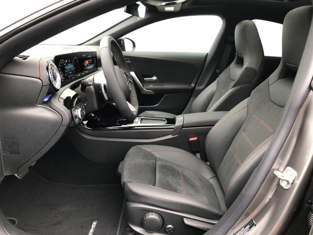MERCEDES-BENZ*CLA*200D*AMG-LINE*PREMIUM*TETTO*NIGHT*MULTI-BEAM*