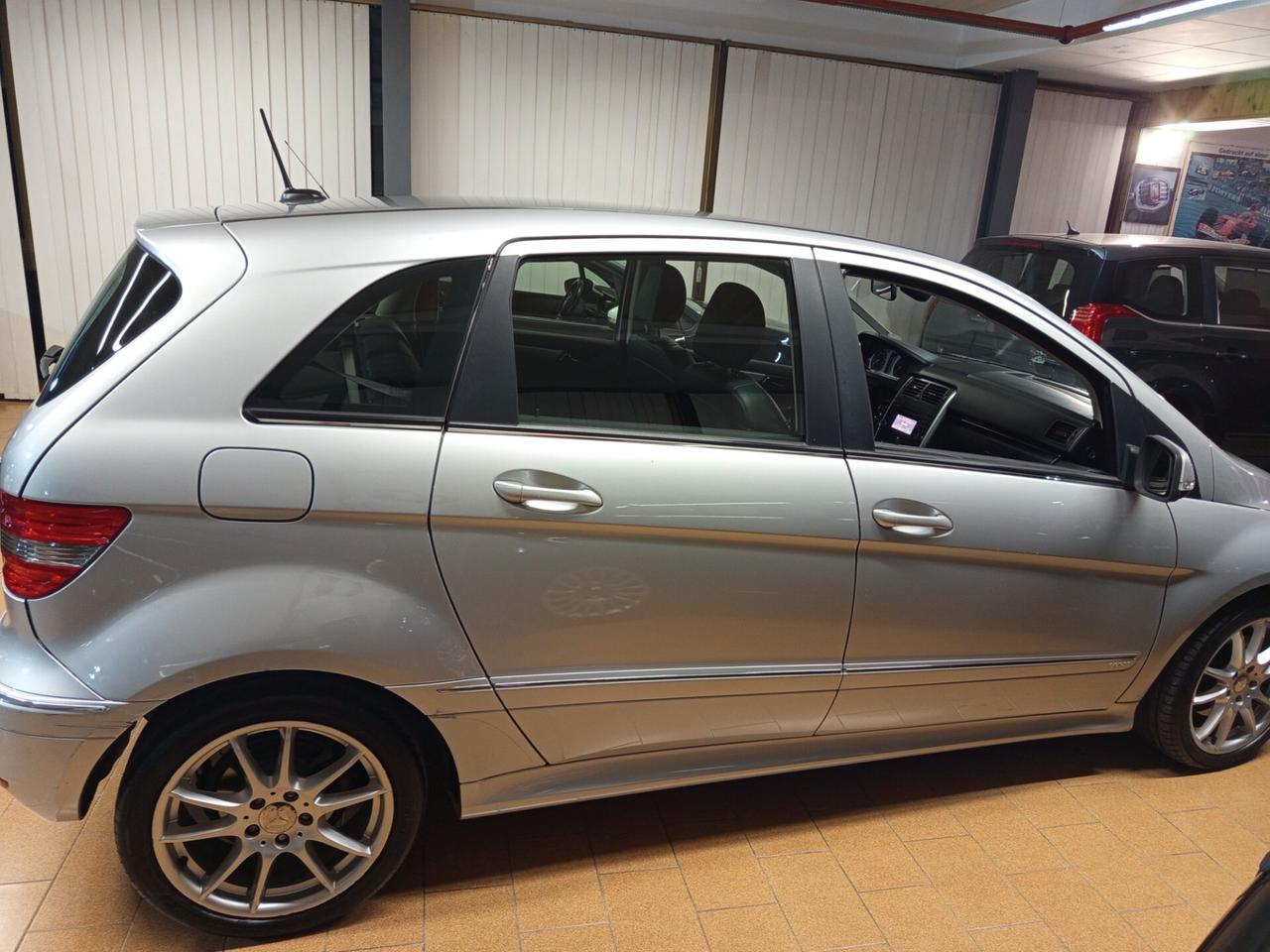 Mercedes-benz B 200 CDI Sport ok neopatentati