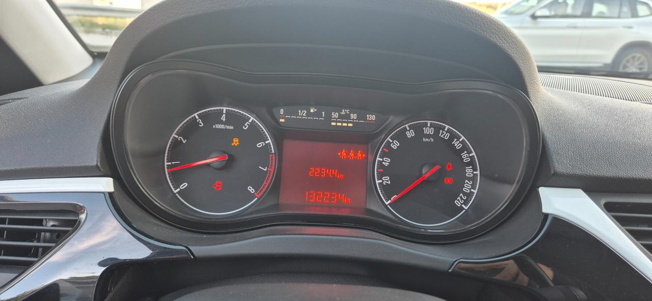 Opel Corsa 1.4 90CV GPL Tech 5 porte b-Color