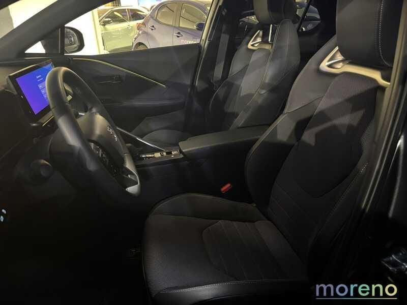 Toyota C-HR 1.8 hv Lounge fwd e-cvt