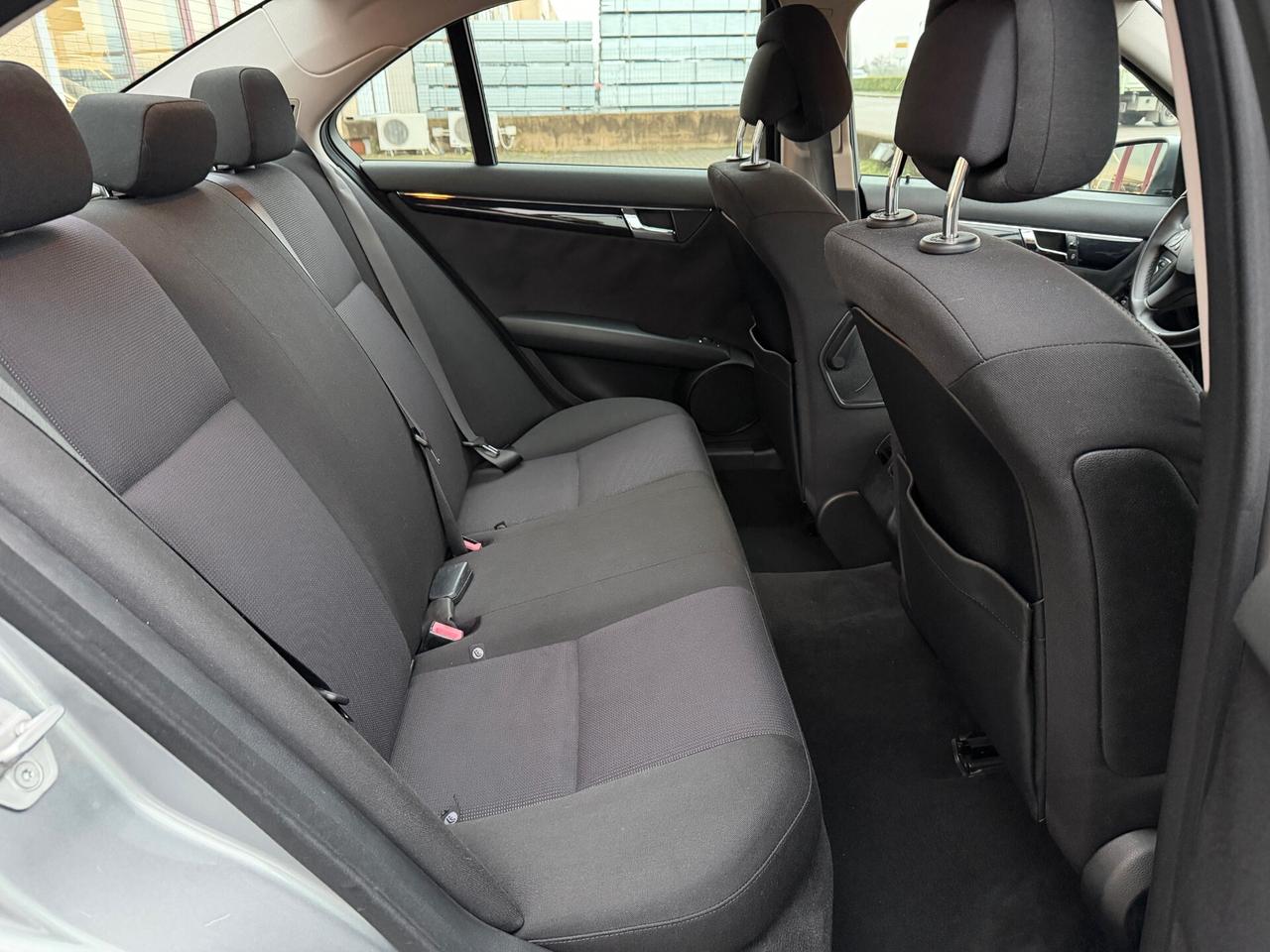 Mercedes-benz C 220 CDI BlueEFFICIENCY Executive