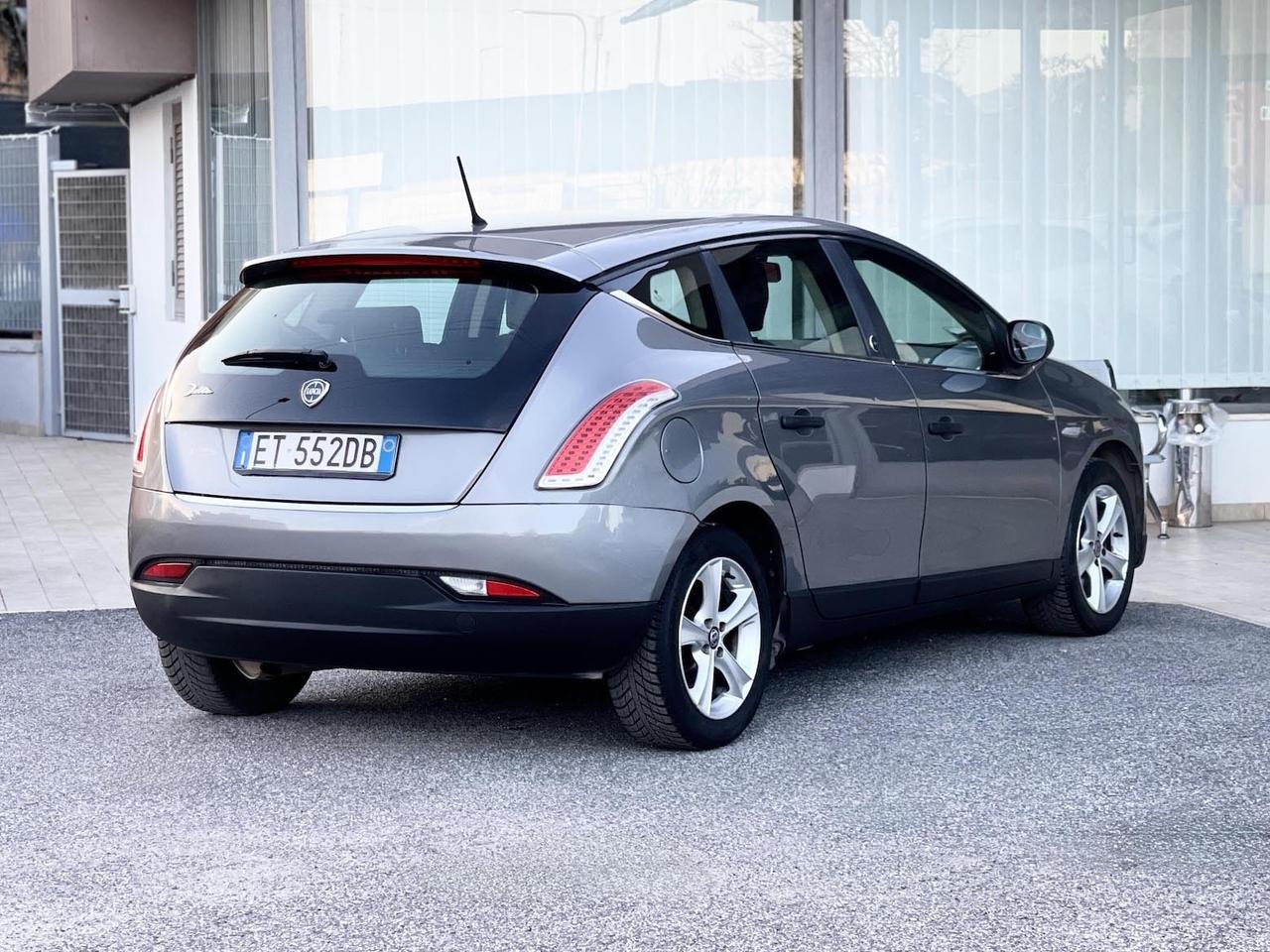 Lancia Delta 1.4 Gpl 120CV E5 Neo - 2013