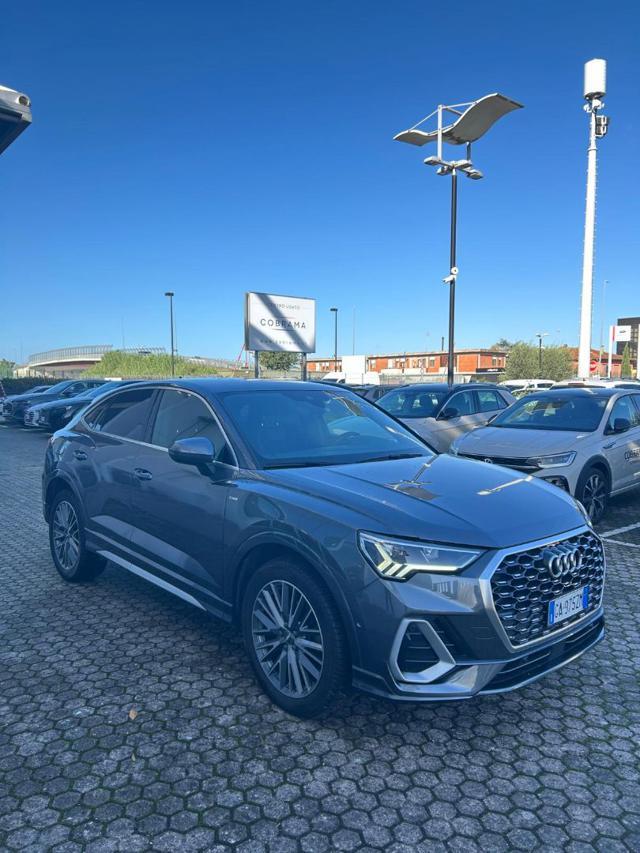 AUDI Q3 SPB 35 TDI S tronic S line edition