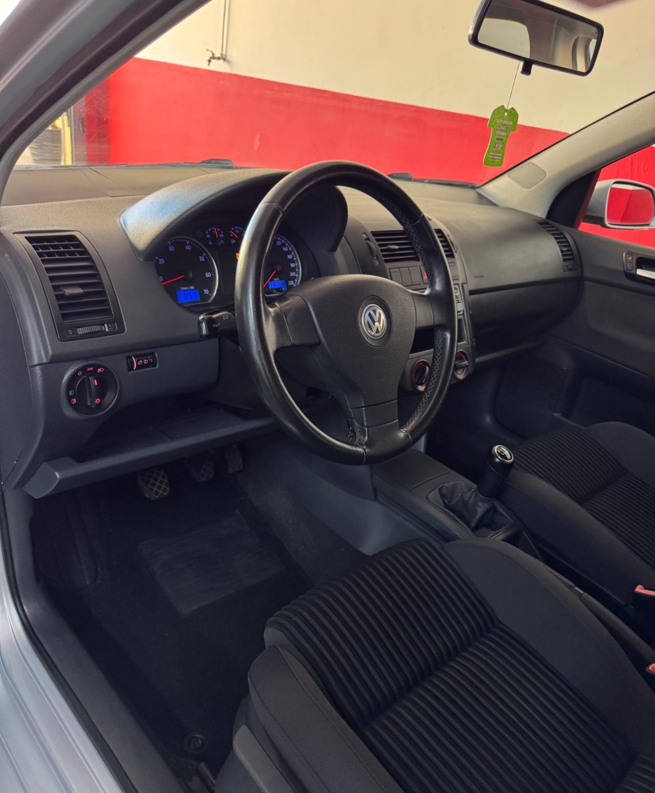 Volkswagen Polo 1.4/75CV 16V 5p. aut. Comfortline