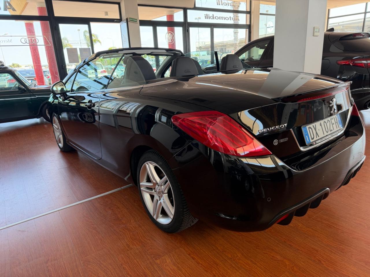 Peugeot 308 2.0 HDi 140CV CC Féline