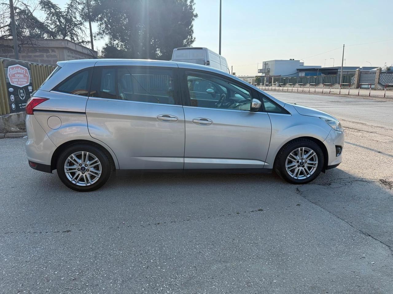 Ford Grand C-Max 7 Posti Titanium