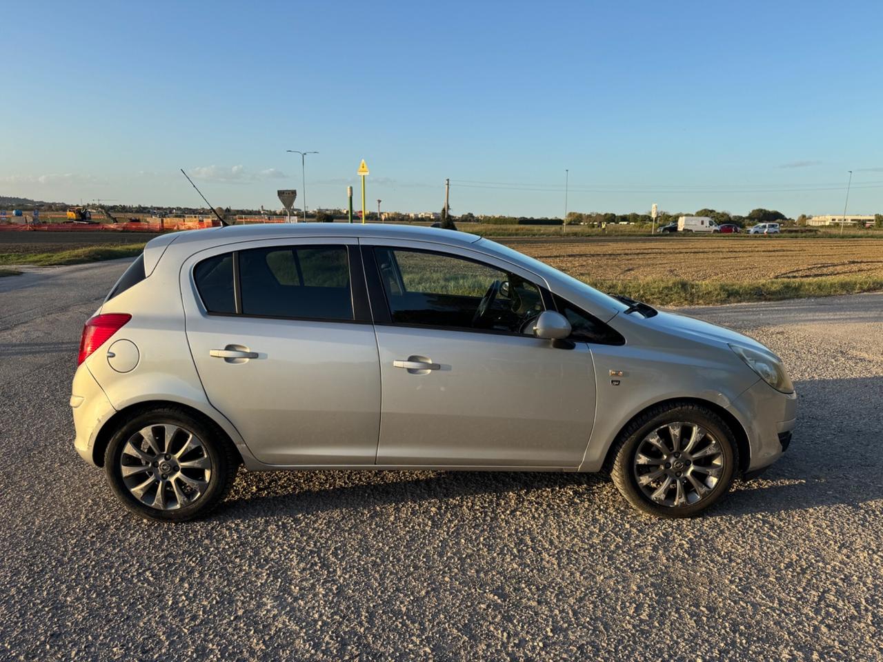 Opel Corsa 1.2 5 porte Cosmo