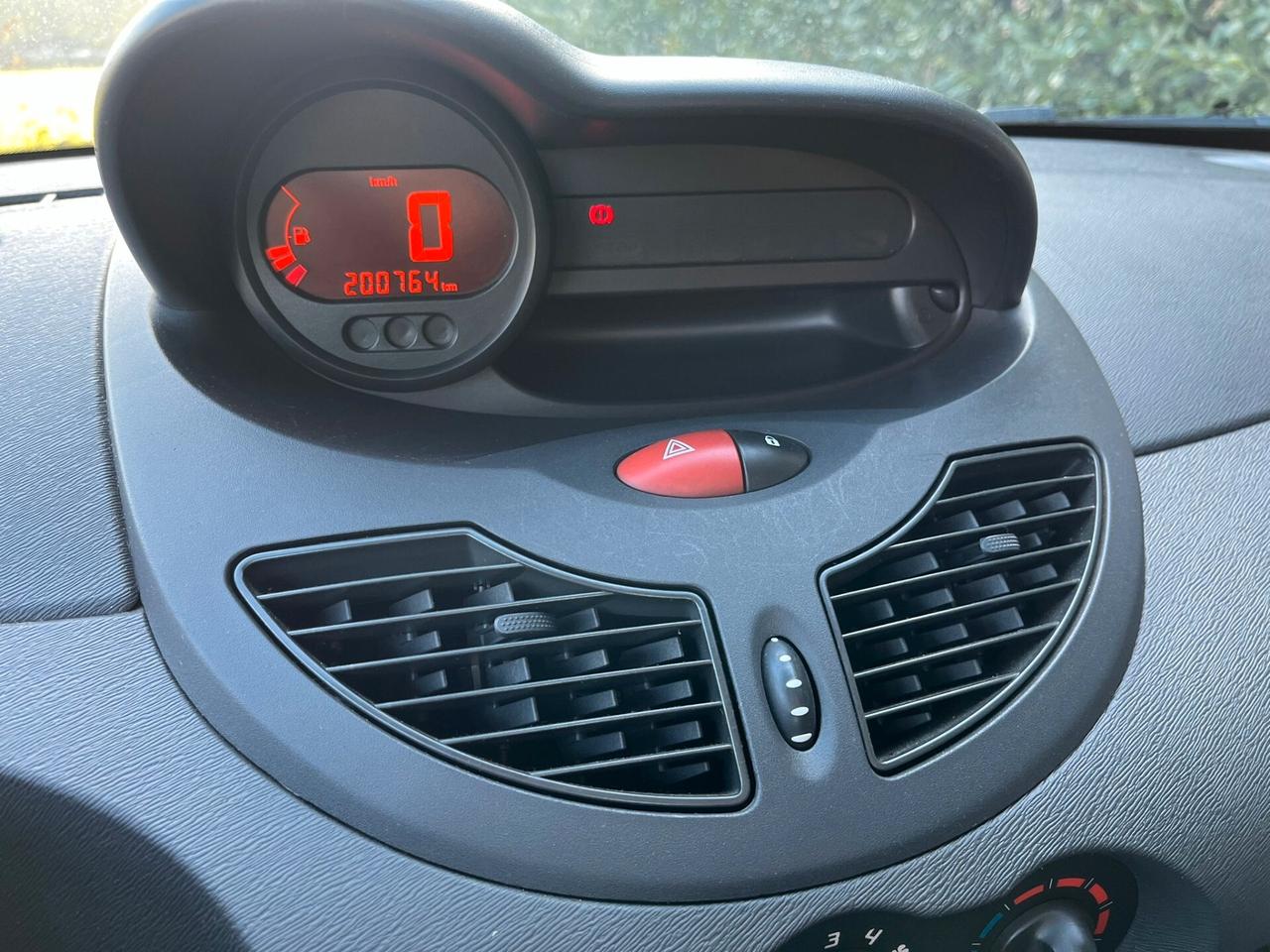 Renault Twingo 1.2 benzina no limiti circolazione