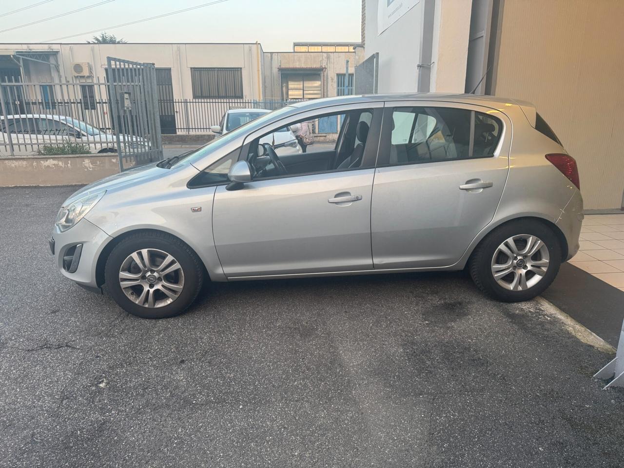 OPEL Corsa 1.2 5 porte Sport **NEOPATENTATI**