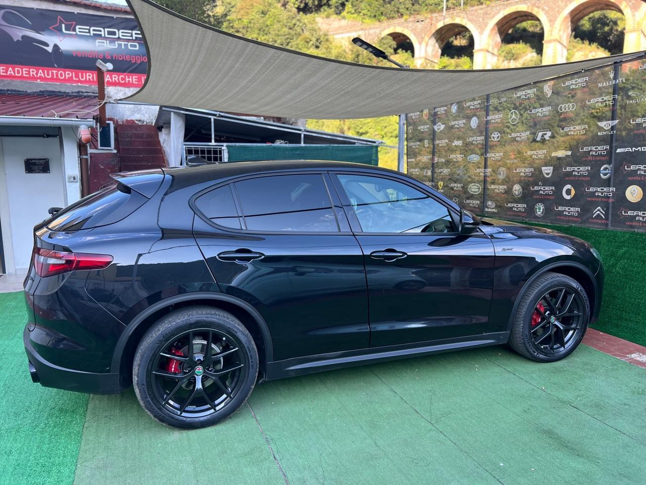 Alfa Romeo Stelvio 190 CV Q4 SPRINT Total Black Full