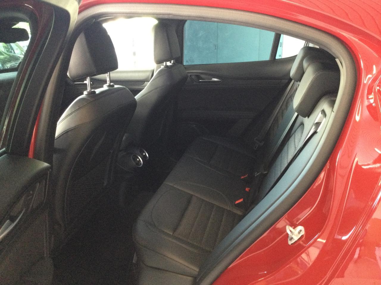 Alfa Romeo Stelvio 2.2 Turbodiesel 160 CV AT8 RWD Sprint