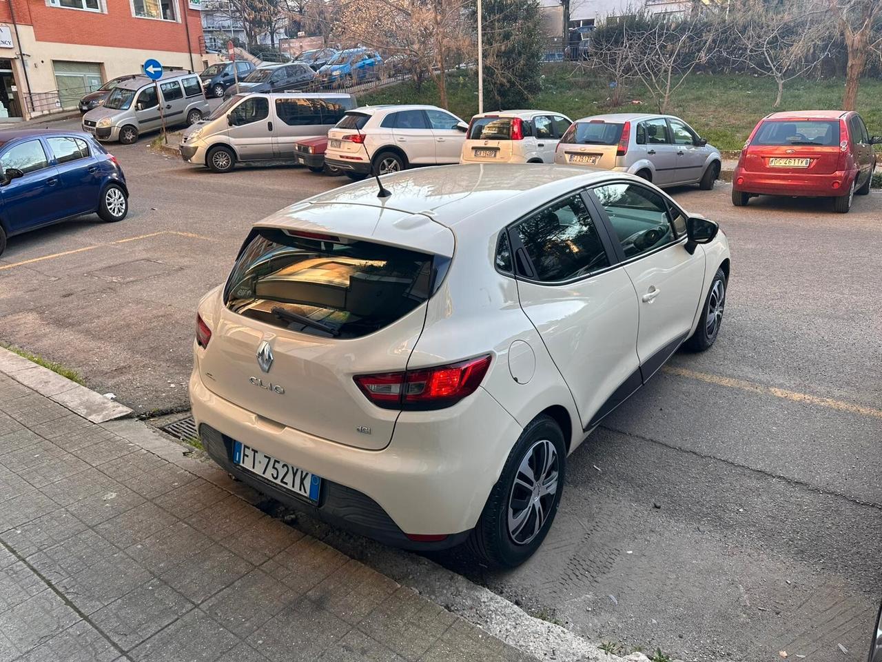 Renault Clio dCi 8V 75CV Start&Stop 5 porte Energy Life