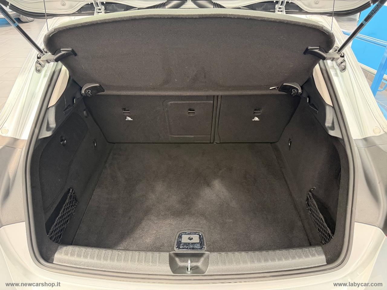 MERCEDES-BENZ GLA 180 Business