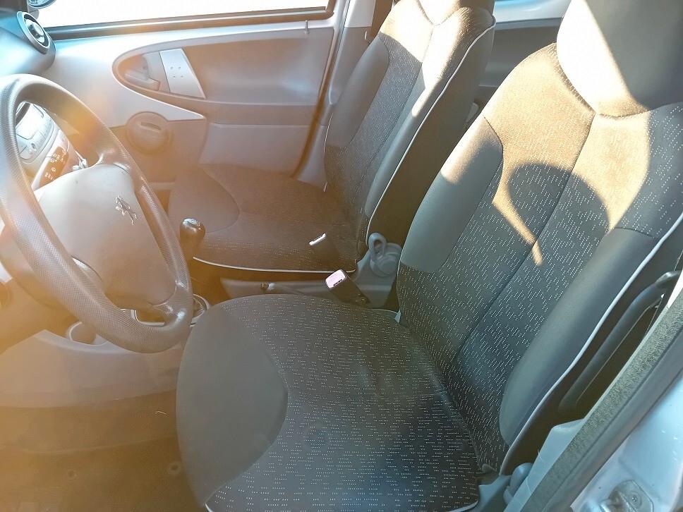 Peugeot 107 1.0 68CV 5p. Desir