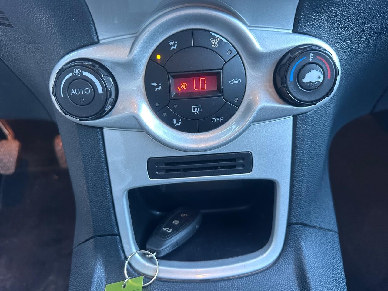 Ford Fiesta 1.4 TDCi 5p. Titanium