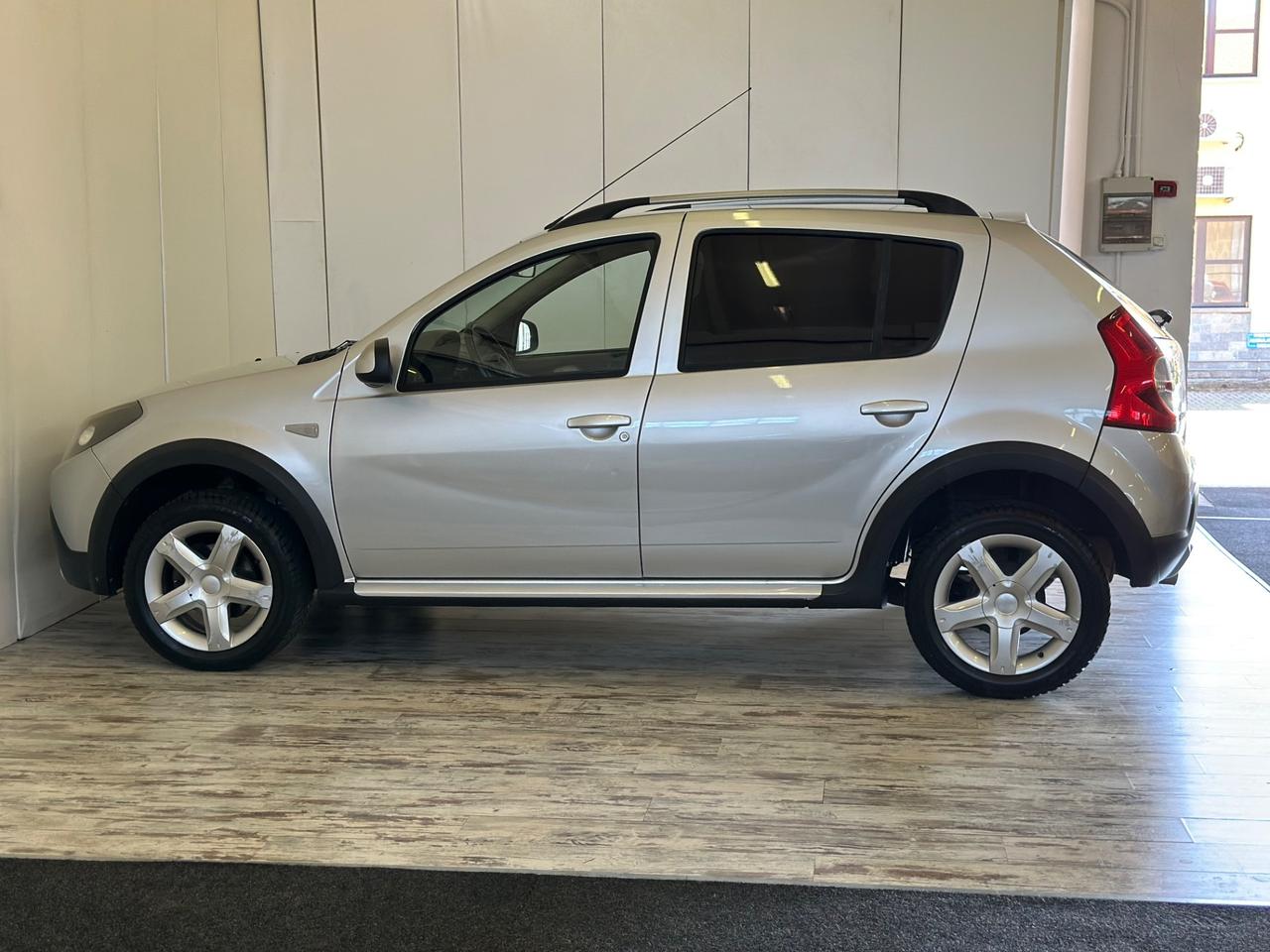 Dacia Sandero Stepway 1.6 8V GPL 85CV Ok Neopatentati