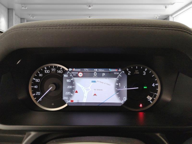 Land Rover Defender 110 3.0 I6 MHEV X-Dynamic SE AWD Auto