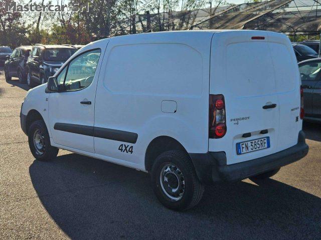 PEUGEOT Partner L1 BLUEHDI 100 TRACTION CONTROL 4X4 - FN385RF