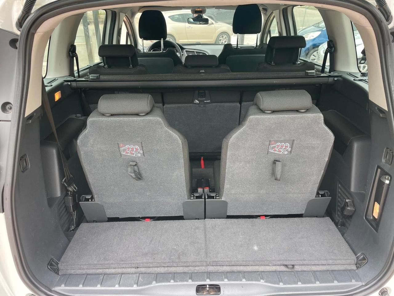 Peugeot 5008 7Posti "Finanziabile Senza Busta Paga"