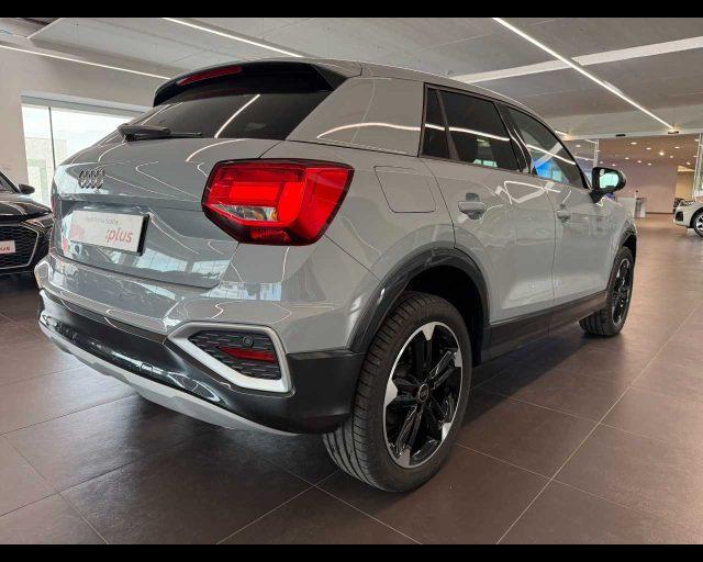AUDI Q2 30 TDI Business Advanced