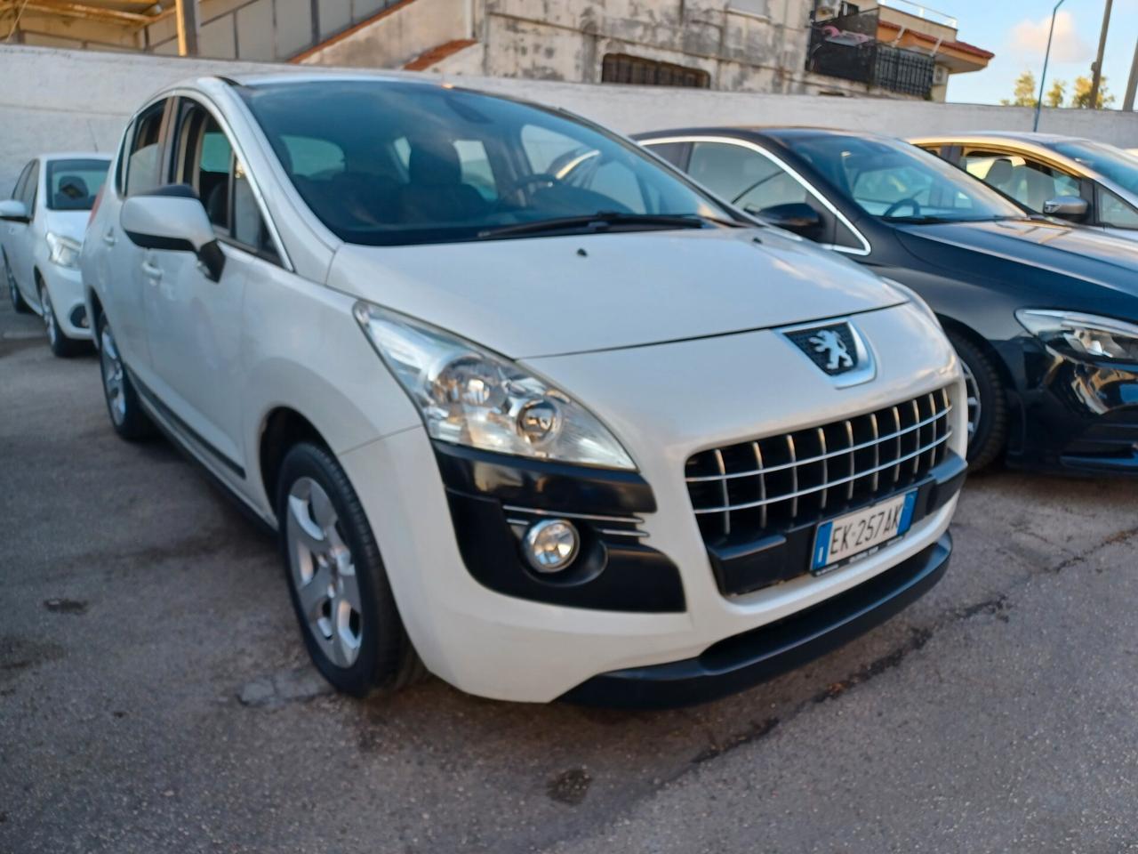 Peugeot 3008 1.6 HDi UNICO PROPRIETARIO NAVI
