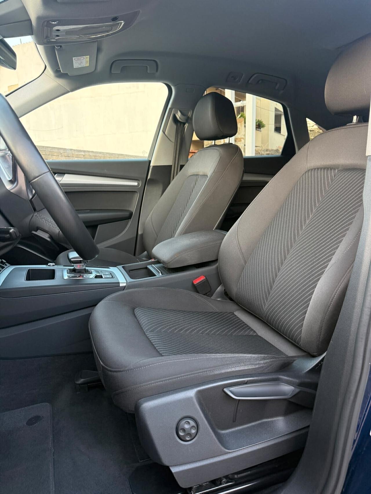 AUDI Q5 SPORTBACK 40 TDI QUATTRO S-TRONIC BUSINESS ADVANCED