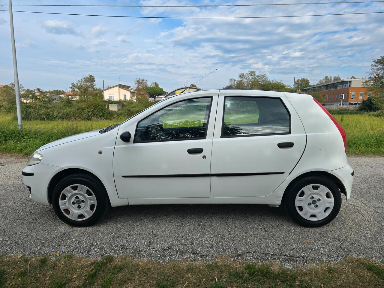 FIAT PUNTO 1.2 BENZINA- GARANZIA- NEOPATENTATI