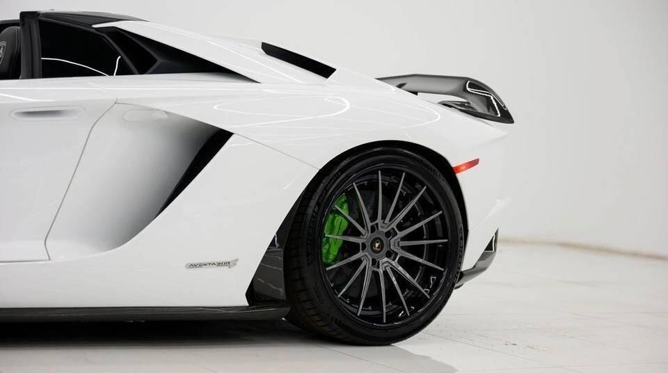 Lamborghini Aventador S6.5 V12 NOLEGGIO LUNGO TERMINE - LEASING FULL INCLUSIVE