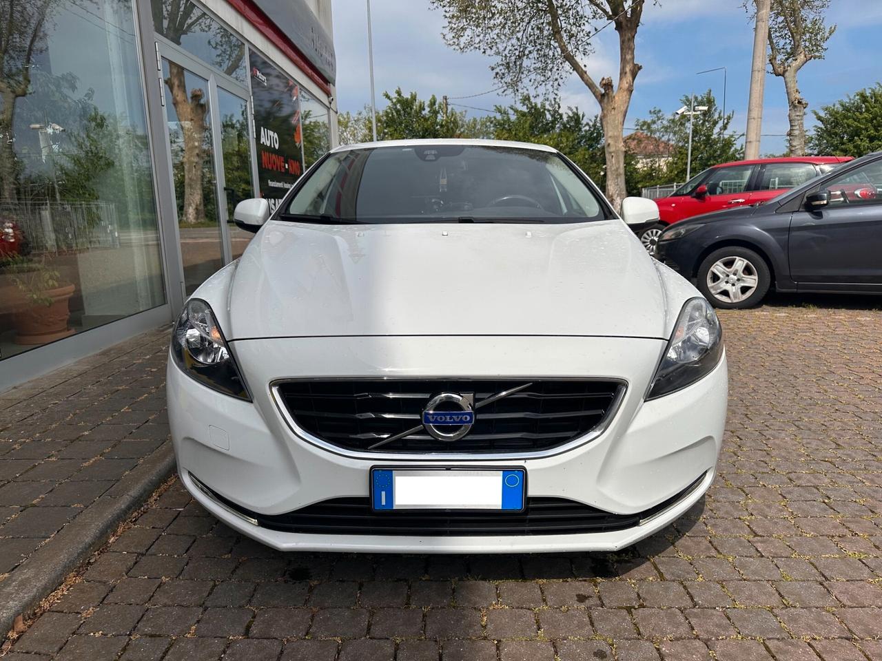 Volvo V40 D2 1.6 Powershift Business Edition