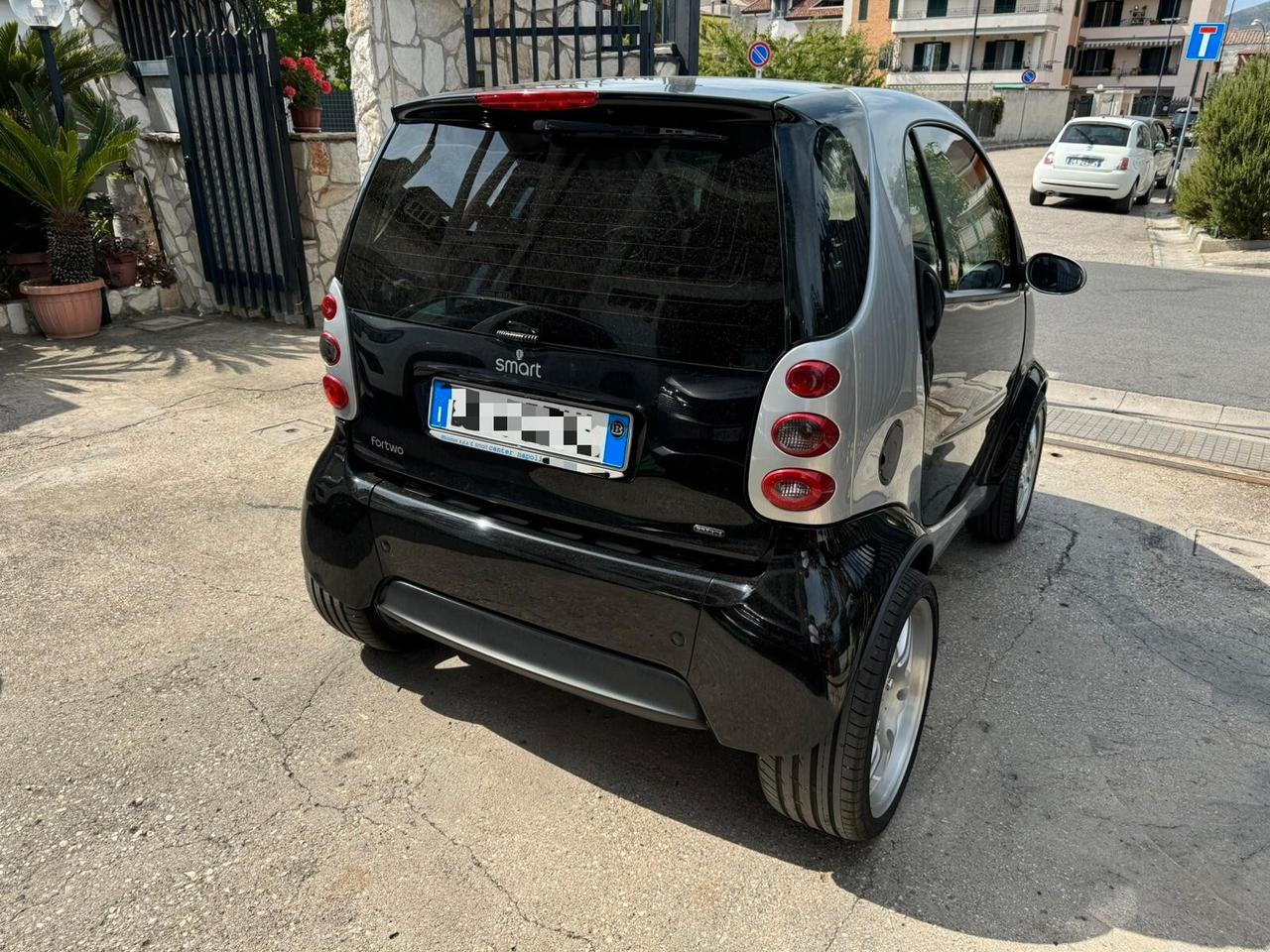 Smart ForTwo 700 coupé Brabus (55 kW)