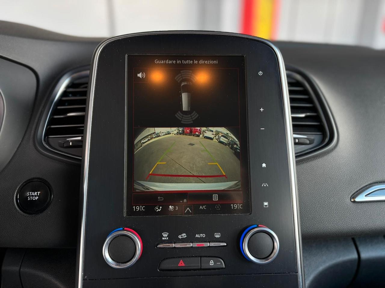 Renault Grand Scenic Blue dCi 150 CV Sport Edition2