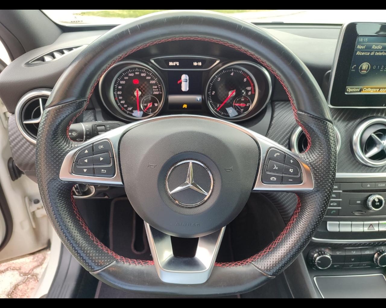 Mercedes-Benz Classe A (W176) - A 180 d Premium
