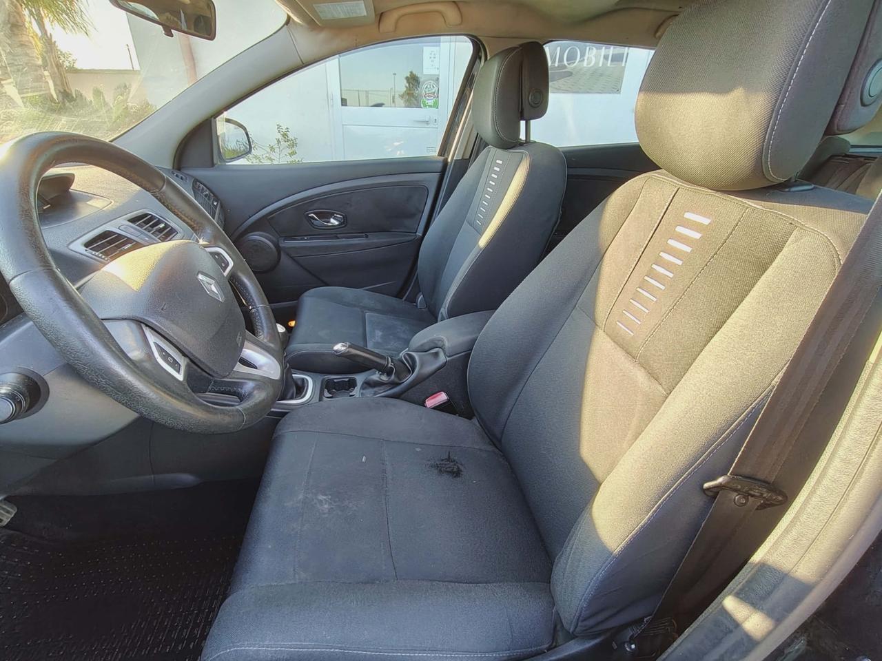 Renault Mégane 1.5 dCi 110CV Attractive Autocarro - 2011