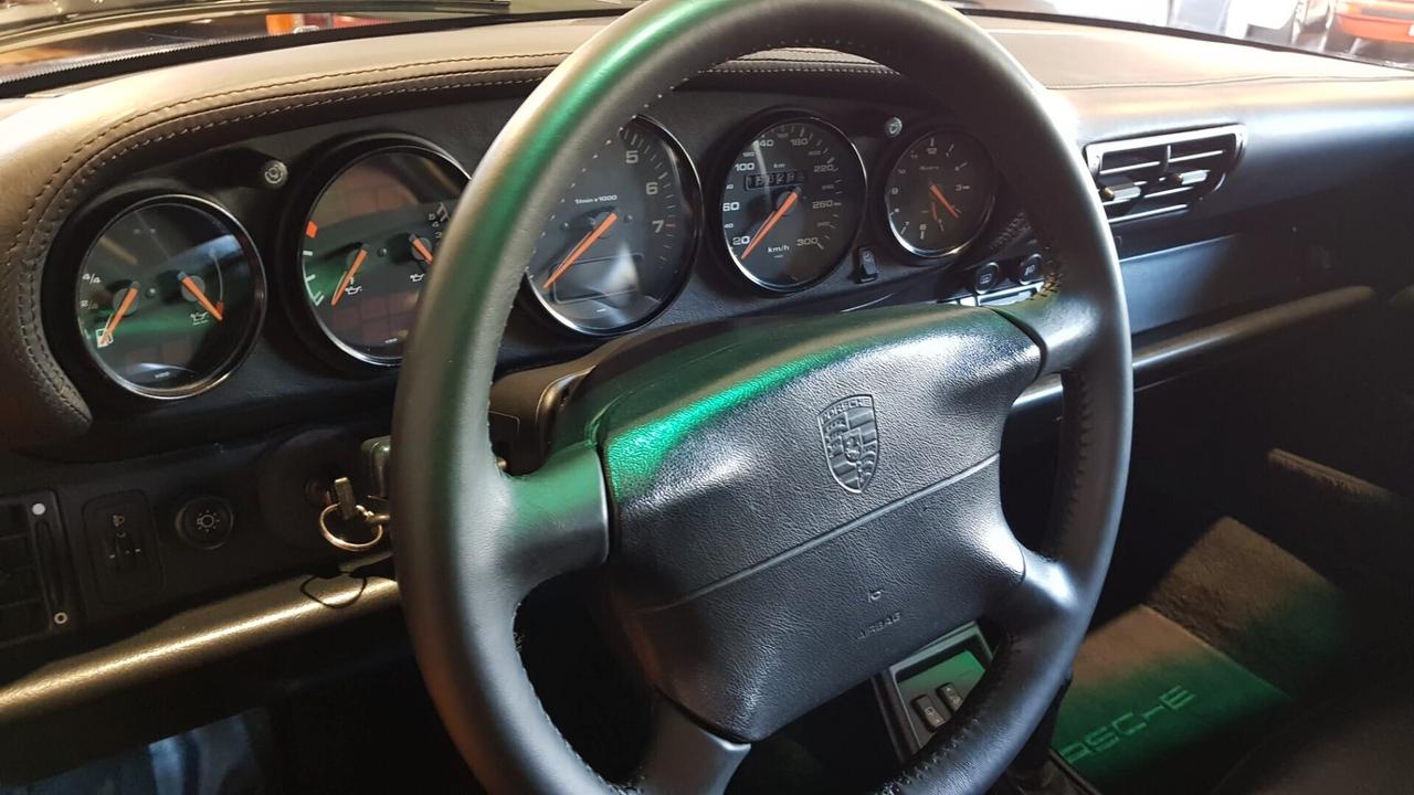 Porsche 911 993 Carrera 2 Book service Italia Asi Oro