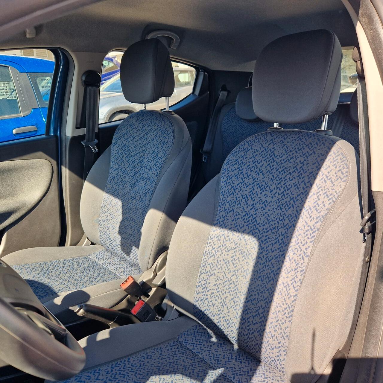 Lancia Ypsilon 1.0 FireFly 5 porte S&S Hybrid Silver Plus