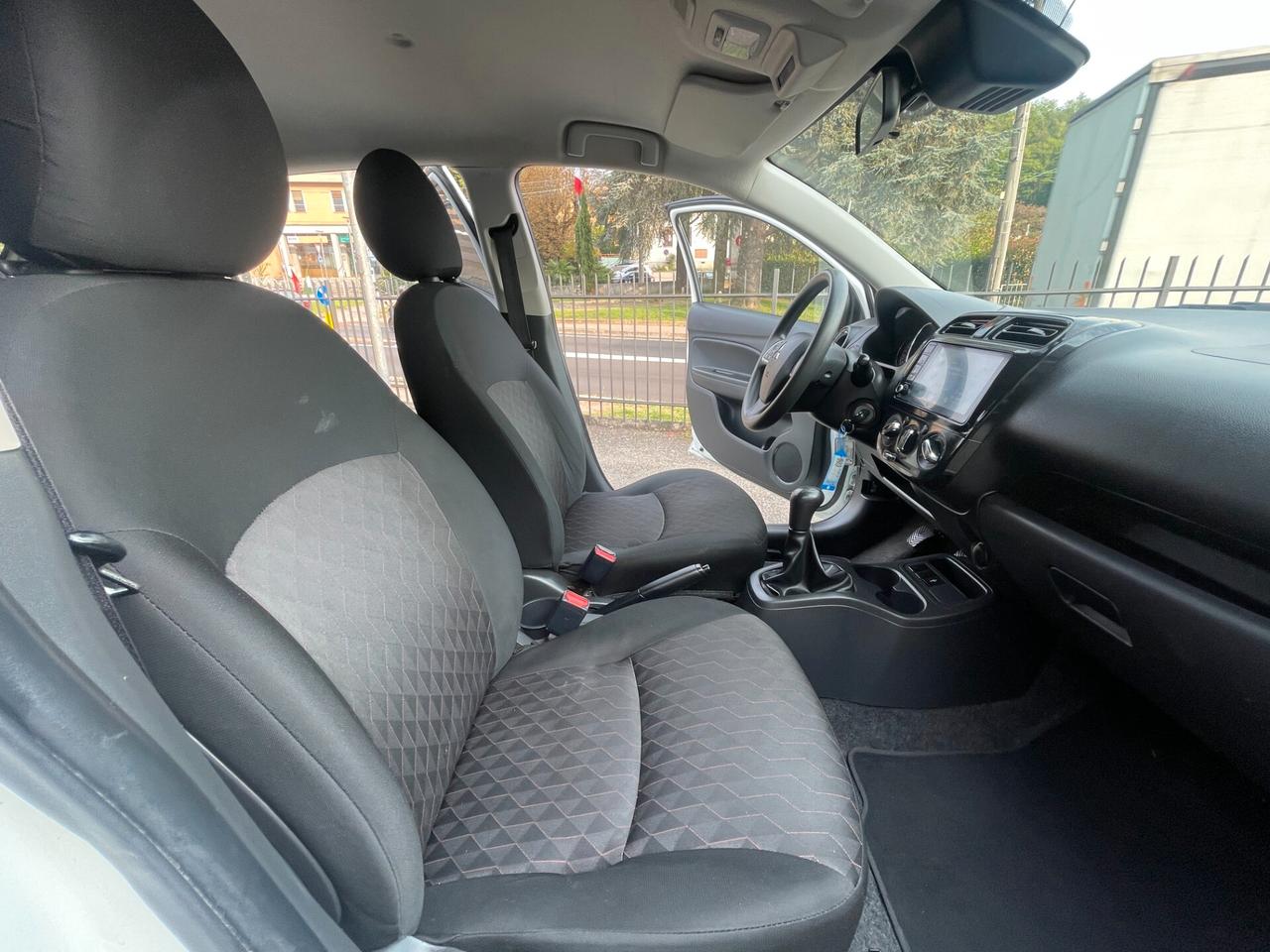 Mitsubishi Space Star 1.2 Invite Radio