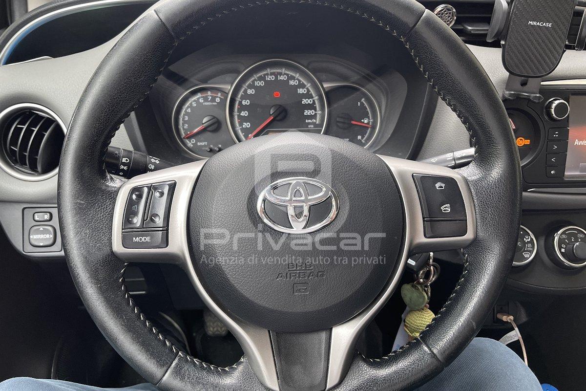 TOYOTA Yaris 1.0 5 porte
