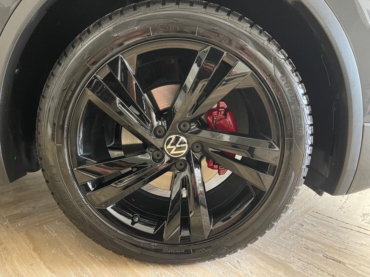 VOLKSWAGEN NEW TIGUAN 2.0 TDI R-Line 2021