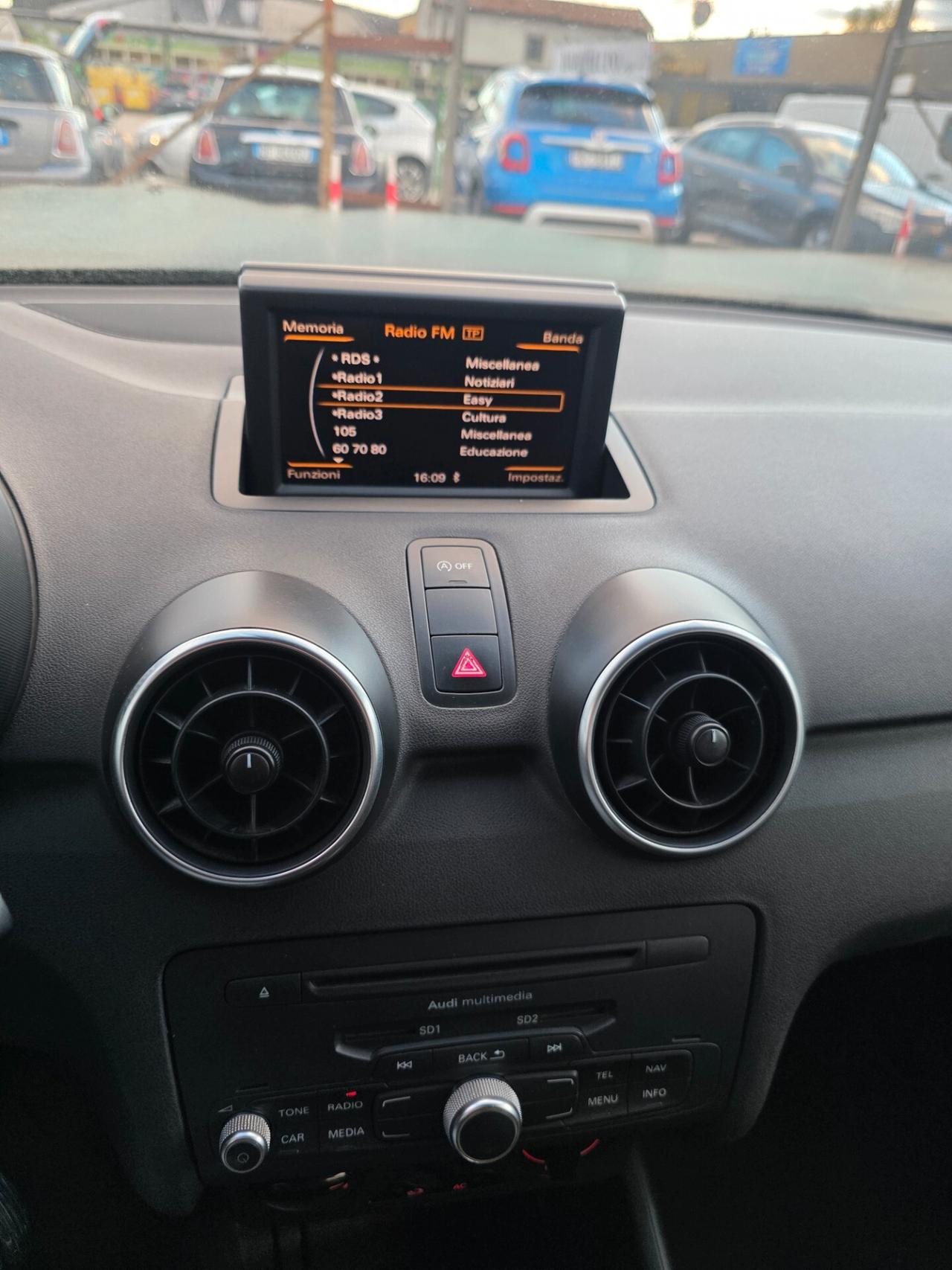 Audi A1 SPB 1.6 TDI Ambition neopatentati