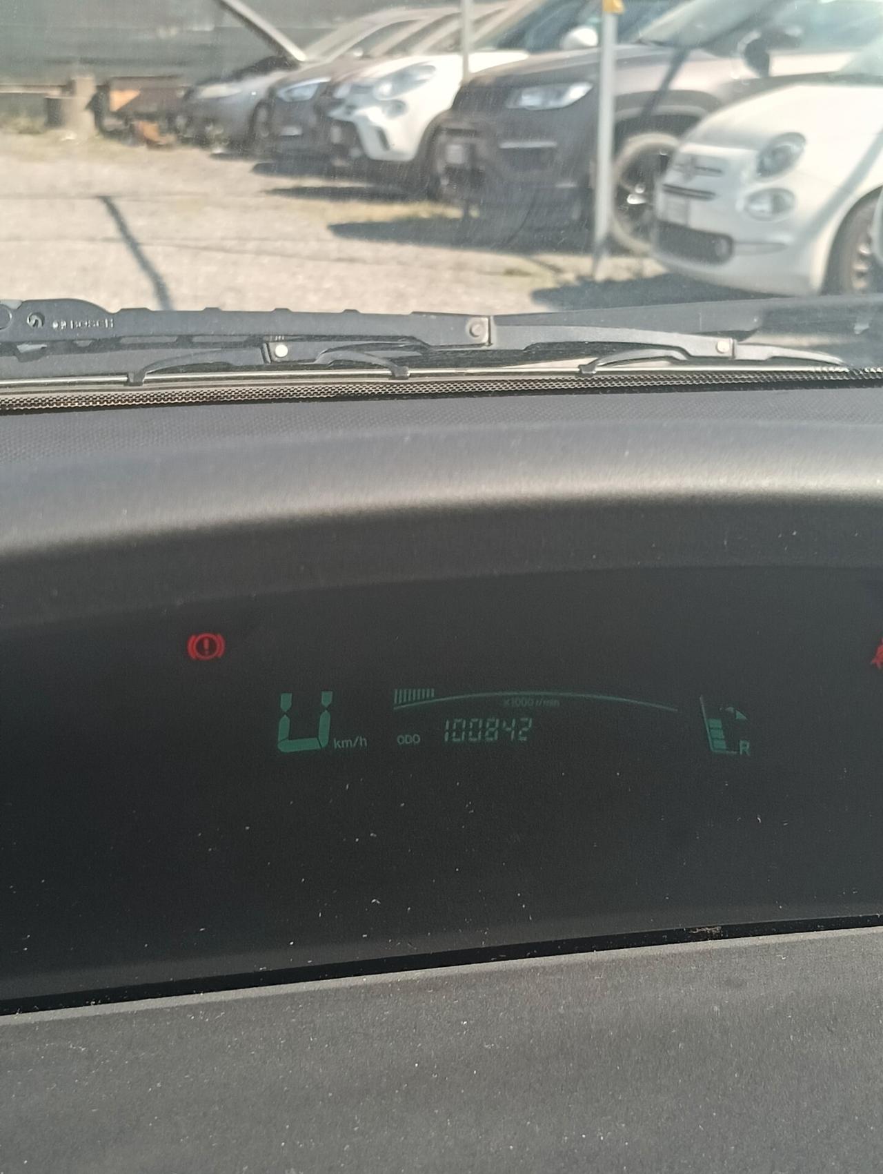 Toyota Yaris 1.0 5 porte Sol