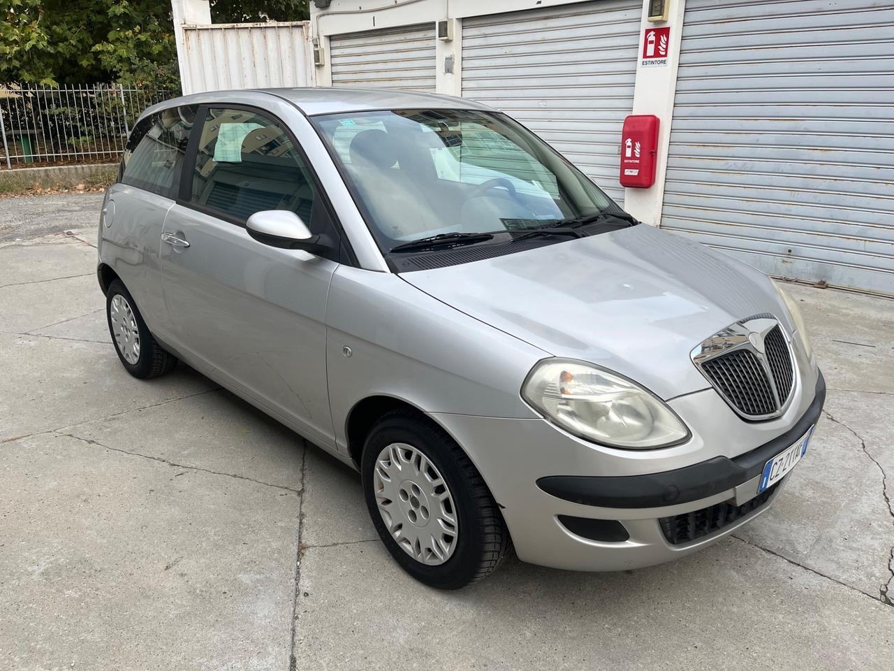 Lancia Ypsilon 1.2 Benzina