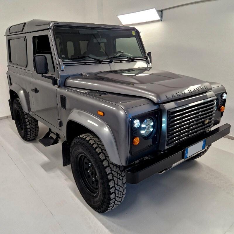 LAND ROVER Defender Defender 90 2.4 TD4 Station...