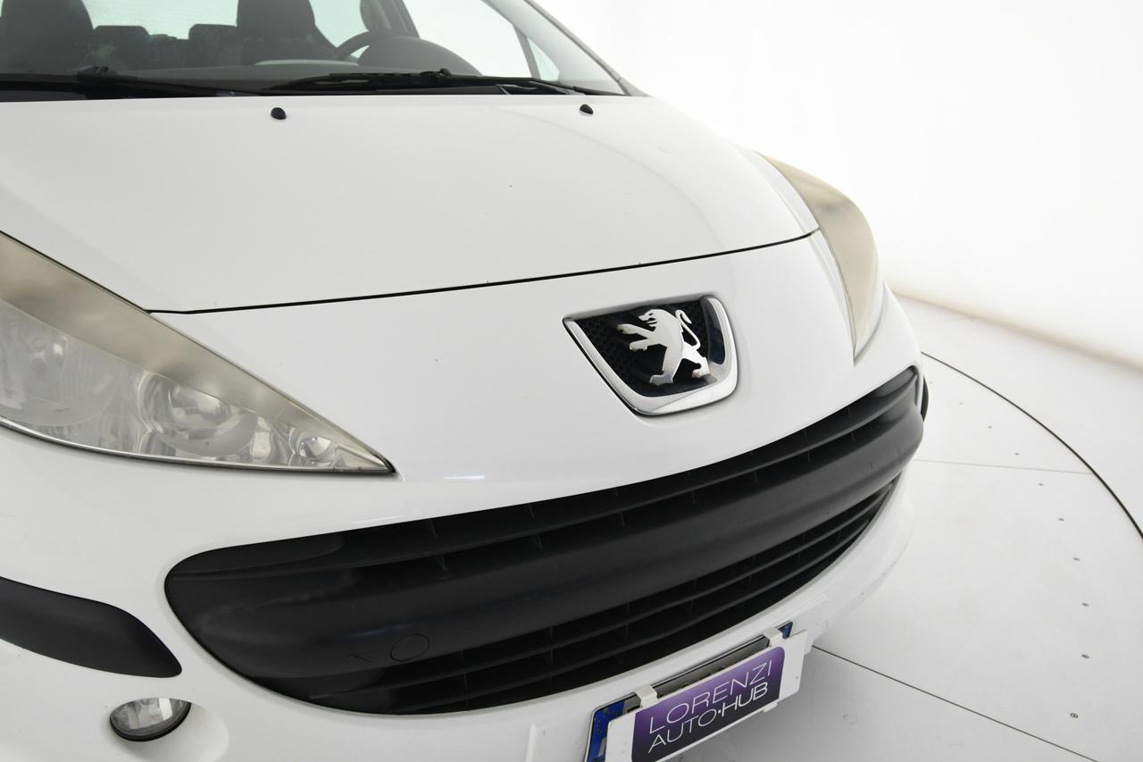 PEUGEOT 207 5p 1.4 8v X-Line eco-Gpl FL X COMMERCIANTI+NEOPATENTATI