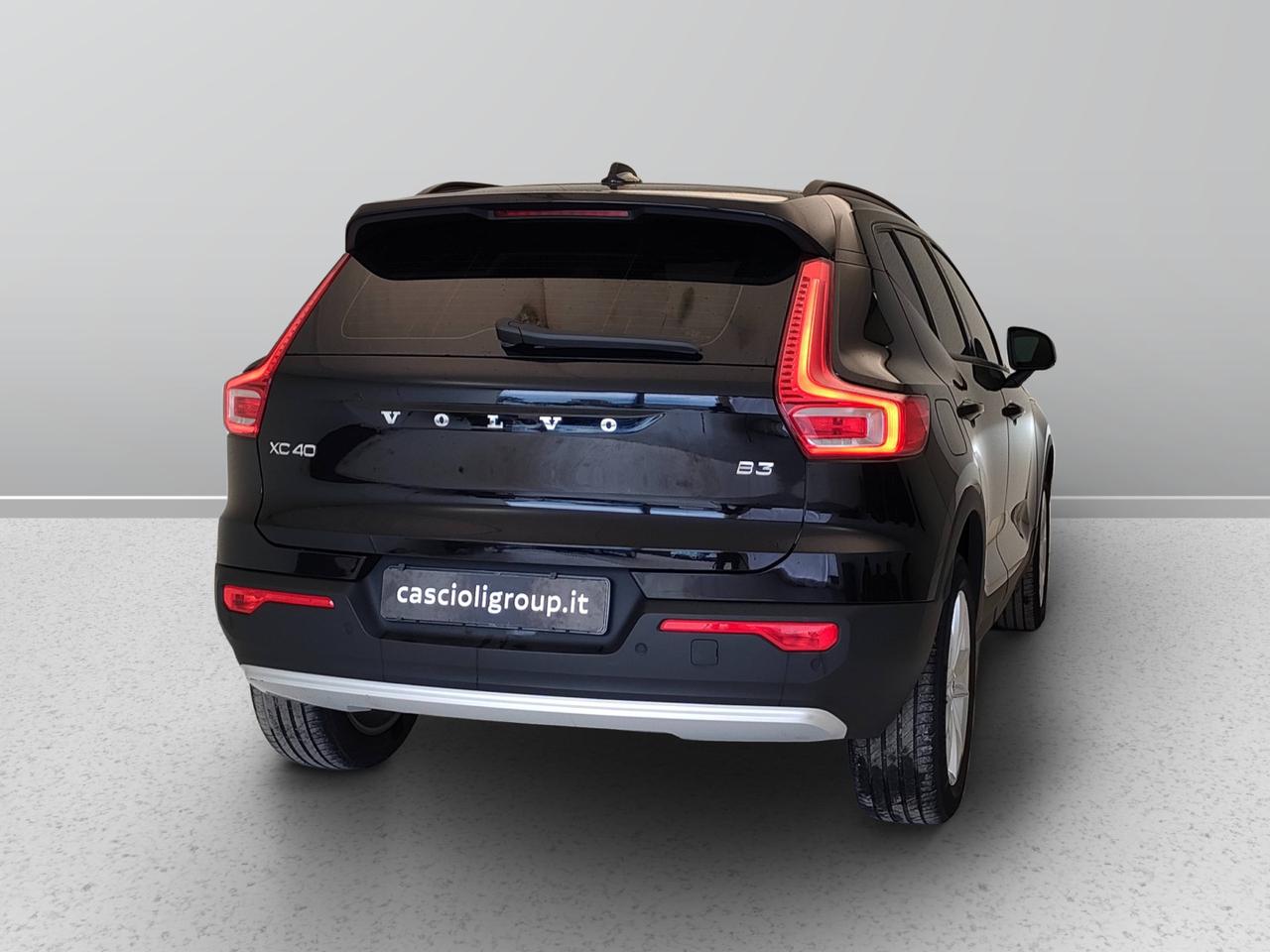 VOLVO XC40 2023 - XC40 2.0 b3 Essential auto