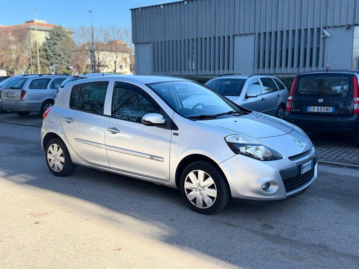 Renault Clio 1.2 16v Live! 5p