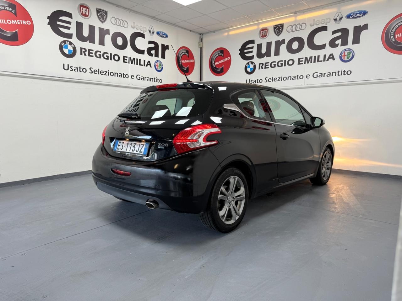 Peugeot 208 1.6 e-HDi 92 CV 3 porte XY 09/2013 EURO 5B NEOPATENTATI