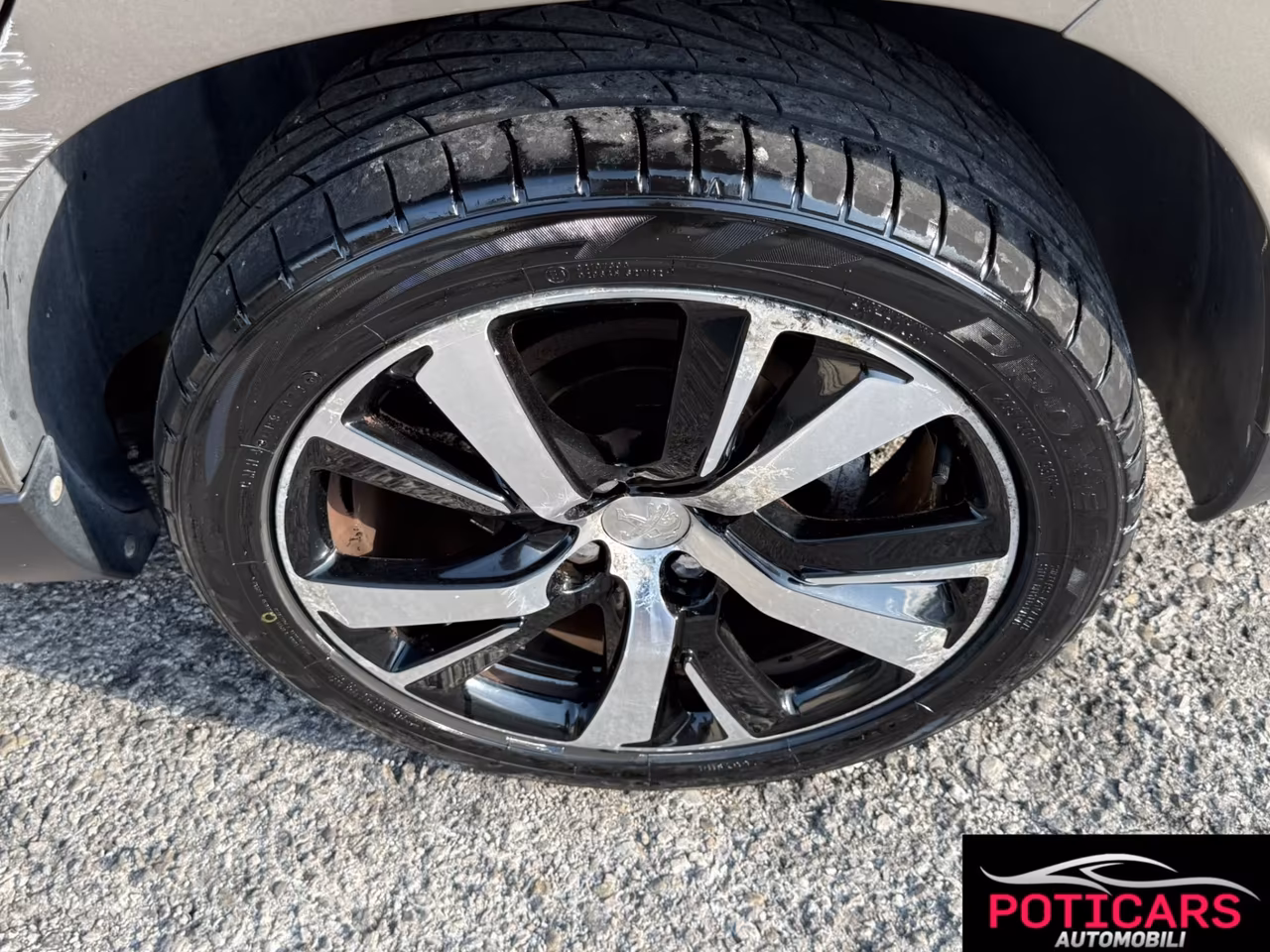 Peugeot 2008 BlueHDi 100 Allure