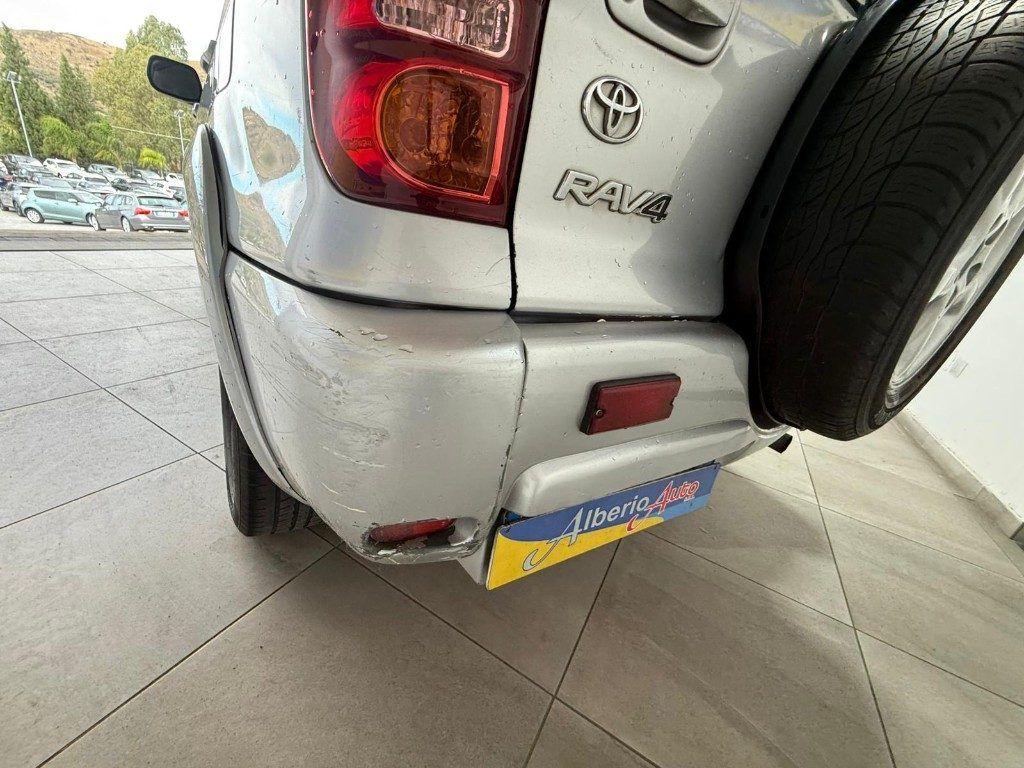 Toyota RAV 4 RAV4 2.0 Tdi D-4D cat 5 porte PROBLEMA POMPA GASOL