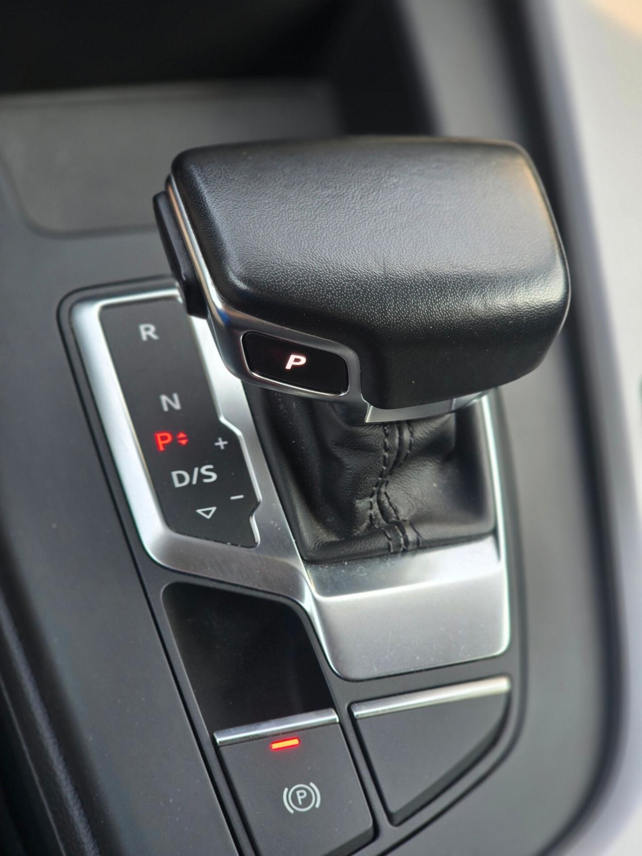 Audi A4 Avant 40 TDI S tronic Business
