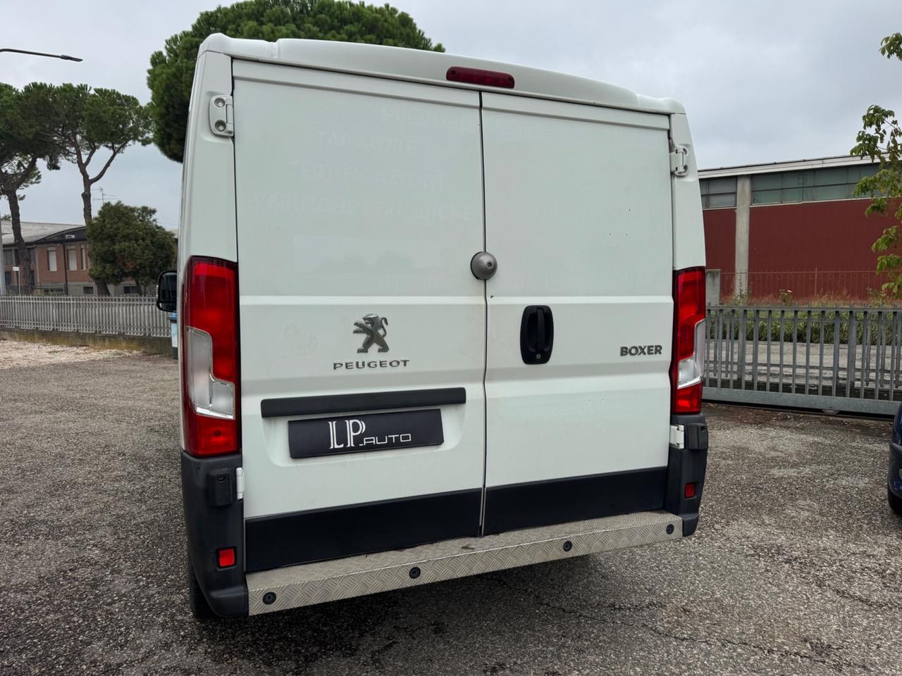 Peugeot Boxer 330 BlueHDi 140 S&S PC-TN Combi Comfort